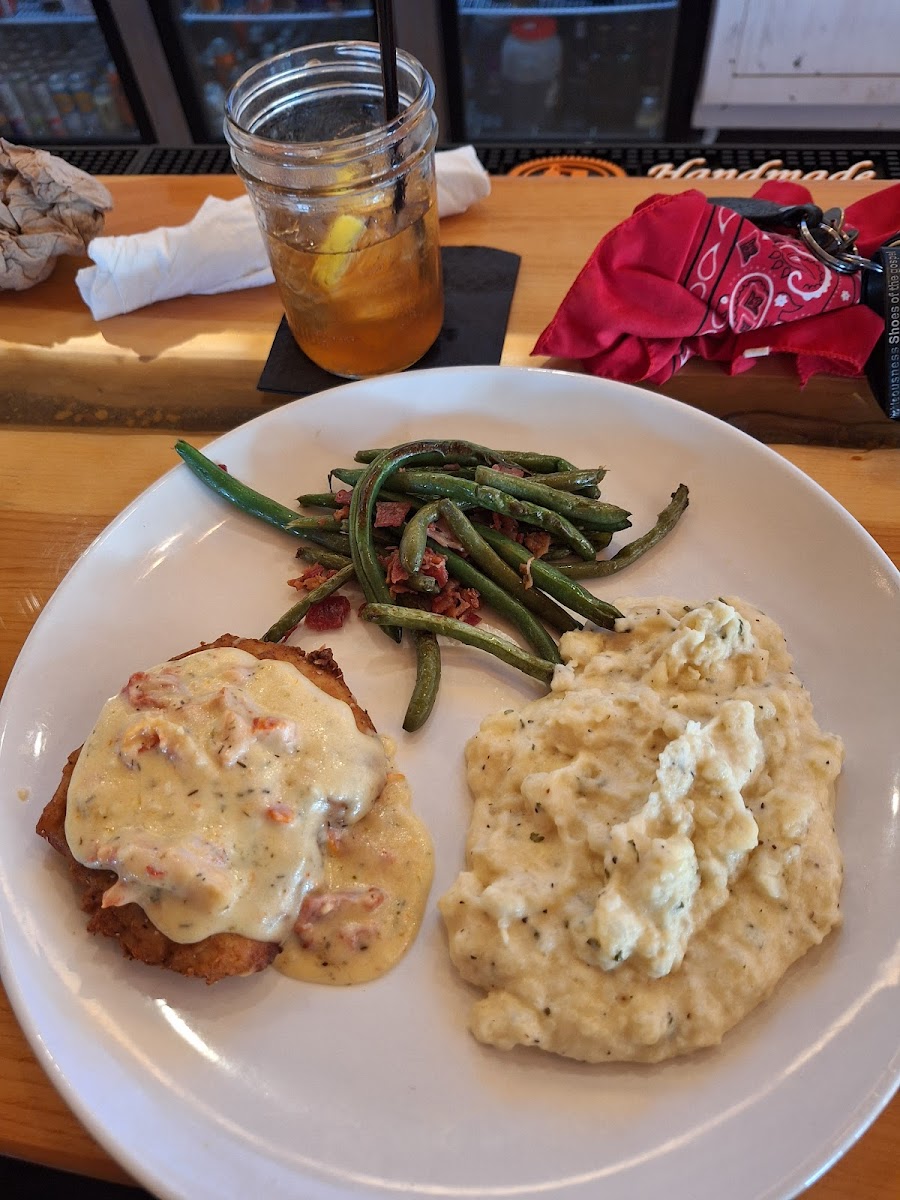 Thornton's Home Town Cafe